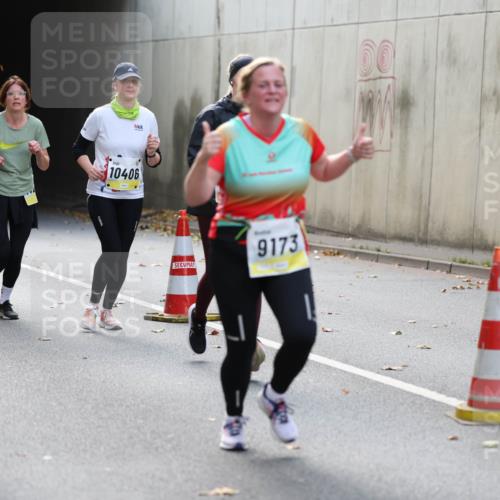 05.10.2025 - 20. swb-Marathon Bremen Michael Strokosch http://msf.ph/oto/9207513 05.10.2025 10:54:17 Laufen 10985, 10406, 9173, 00 meine-sportfotos.de