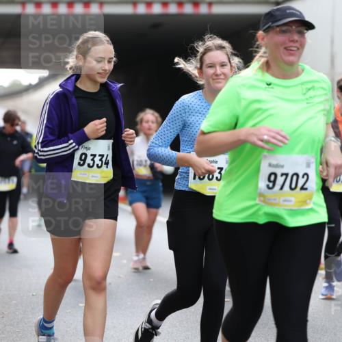 05.10.2025 - 20. swb-Marathon Bremen Michael Strokosch http://msf.ph/oto/9207516 05.10.2025 11:01:03 Laufen 9334, 02268, 1903, 9702, 0223 meine-sportfotos.de