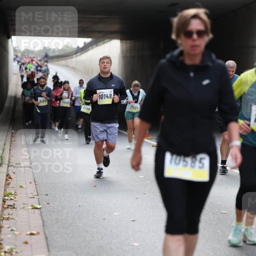 05.10.2025 - 20. swb-Marathon Bremen Michael Strokosch http://msf.ph/oto/9207536 05.10.2025 11:01:08 Laufen 9184, 10859, 9306, 10148, 11584, 11490, 10585 meine-sportfotos.de
