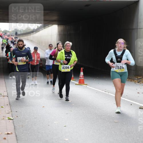 05.10.2025 - 20. swb-Marathon Bremen Michael Strokosch http://msf.ph/oto/9207541 05.10.2025 11:01:13 Laufen 91, 9306, 11584 meine-sportfotos.de
