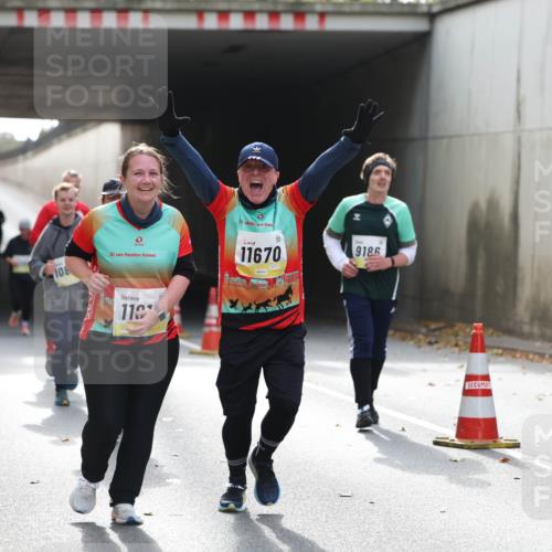 05.10.2025 - 20. swb-Marathon Bremen Michael Strokosch http://msf.ph/oto/9207578 05.10.2025 11:01:21 Laufen 20, 25, 108, 11, 11670, 9186 meine-sportfotos.de