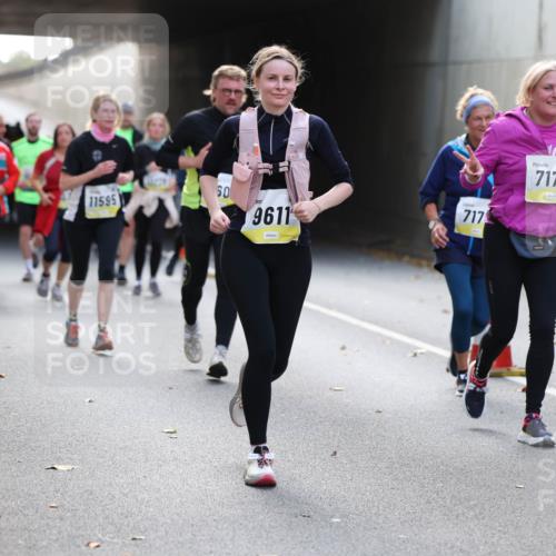 05.10.2025 - 20. swb-Marathon Bremen Michael Strokosch http://msf.ph/oto/9207592 05.10.2025 10:54:32 Laufen 11595, 60, 9611, 717, 7177 meine-sportfotos.de