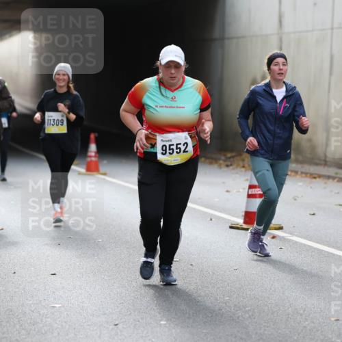 05.10.2025 - 20. swb-Marathon Bremen Michael Strokosch http://msf.ph/oto/9207605 05.10.2025 11:01:28 Laufen 9617, 11309, 20, 25, 9552 meine-sportfotos.de