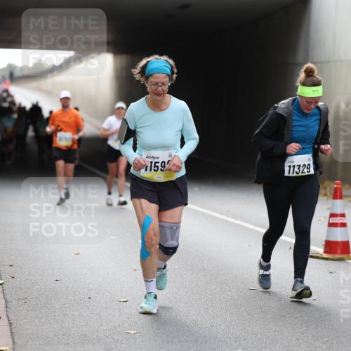 05.10.2025 - 20. swb-Marathon Bremen Michael Strokosch http://msf.ph/oto/9207629 05.10.2025 11:01:32 Laufen 159, 11329 meine-sportfotos.de