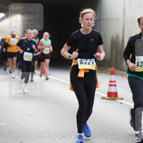 05.10.2025 - 20. swb-Marathon Bremen Michael Strokosch http://msf.ph/oto/9207635 05.10.2025 10:54:40 Laufen 9527, 9389 meine-sportfotos.de
