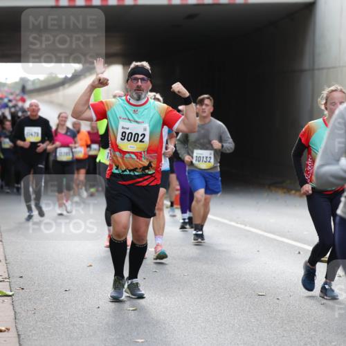 05.10.2025 - 20. swb-Marathon Bremen Michael Strokosch http://msf.ph/oto/9207664 05.10.2025 11:01:48 Laufen 11478, 20, 9002, 10132, 10840 meine-sportfotos.de