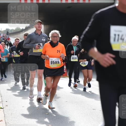 05.10.2025 - 20. swb-Marathon Bremen Michael Strokosch http://msf.ph/oto/9207698 05.10.2025 11:01:55 Laufen 9212, 982, 972, 9589, 9519, 9191, 11479, 109 meine-sportfotos.de