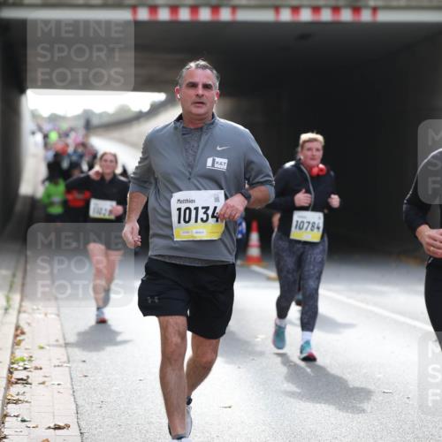 05.10.2025 - 20. swb-Marathon Bremen Michael Strokosch http://msf.ph/oto/9207735 05.10.2025 11:02:03 Laufen 10134, 10784, 116 meine-sportfotos.de
