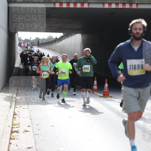 05.10.2025 - 20. swb-Marathon Bremen Michael Strokosch http://msf.ph/oto/9207755 05.10.2025 10:55:12 Laufen 11680, 11162, 96, 7908, 9371, 11699 meine-sportfotos.de