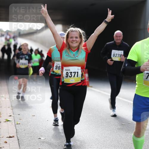 05.10.2025 - 20. swb-Marathon Bremen Michael Strokosch http://msf.ph/oto/9207786 05.10.2025 10:55:17 Laufen 20, 9278, 96, 9371, 7908 meine-sportfotos.de