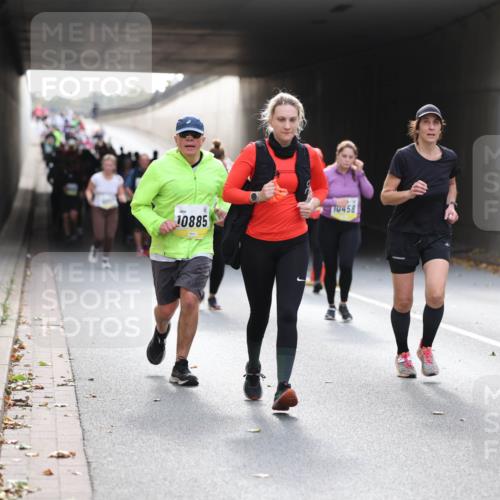 05.10.2025 - 20. swb-Marathon Bremen Michael Strokosch http://msf.ph/oto/9207787 05.10.2025 11:02:13 Laufen 10885, 458 meine-sportfotos.de