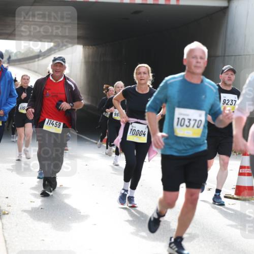 05.10.2025 - 20. swb-Marathon Bremen Michael Strokosch http://msf.ph/oto/9207881 05.10.2025 10:55:40 Laufen 2025, 2025, 968, 1152, 11459, 985, 963, 10004, 10370, 9237, 1149 meine-sportfotos.de