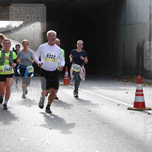 05.10.2025 - 20. swb-Marathon Bremen Michael Strokosch http://msf.ph/oto/9207909 05.10.2025 10:55:48 Laufen 9322, 11463, 9182, 11338 meine-sportfotos.de