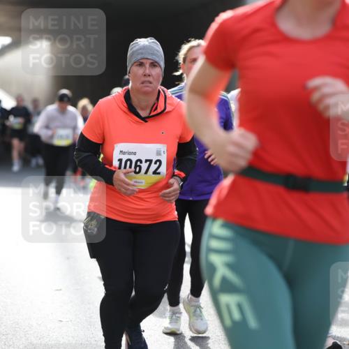 05.10.2025 - 20. swb-Marathon Bremen Michael Strokosch http://msf.ph/oto/9207937 05.10.2025 11:02:46 Laufen 10672 meine-sportfotos.de