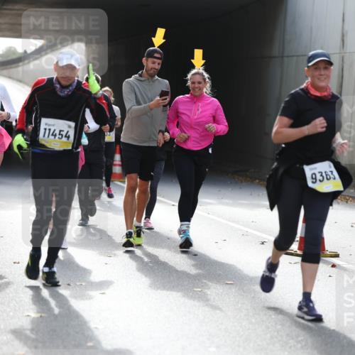 05.10.2025 - 20. swb-Marathon Bremen Michael Strokosch http://msf.ph/oto/9207973 05.10.2025 10:56:03 Laufen 1055, 11454, 9363 meine-sportfotos.de