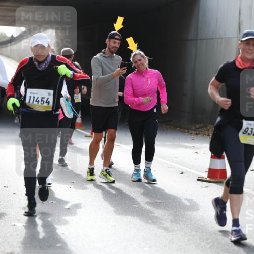 05.10.2025 - 20. swb-Marathon Bremen Michael Strokosch http://msf.ph/oto/9207975 05.10.2025 10:56:03 Laufen 10558, 11454, 33, 938 meine-sportfotos.de