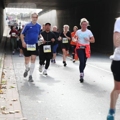 05.10.2025 - 20. swb-Marathon Bremen Michael Strokosch http://msf.ph/oto/9208062 05.10.2025 10:56:21 Laufen 9326, 11504, 9841, 11538 meine-sportfotos.de