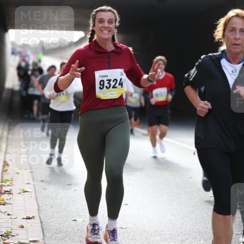 05.10.2025 - 20. swb-Marathon Bremen Michael Strokosch http://msf.ph/oto/9208099 05.10.2025 10:56:30 Laufen 9324, 02231, 87 meine-sportfotos.de