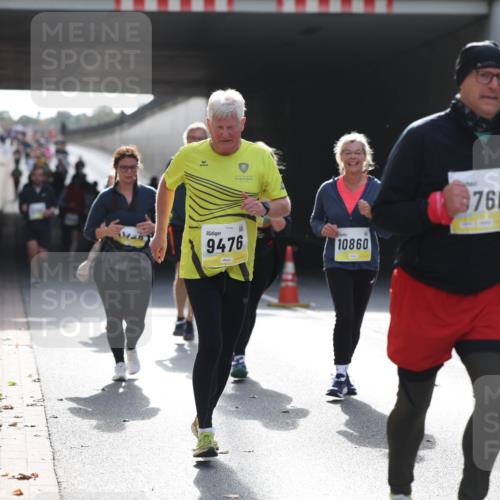 05.10.2025 - 20. swb-Marathon Bremen Michael Strokosch http://msf.ph/oto/9208100 05.10.2025 11:03:25 Laufen 9476, 10860, 760 meine-sportfotos.de