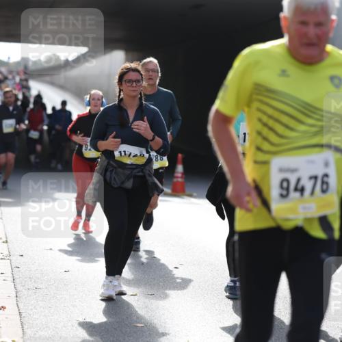 05.10.2025 - 20. swb-Marathon Bremen Michael Strokosch http://msf.ph/oto/9208110 05.10.2025 11:03:27 Laufen 11, 11720, 88, 9476, 10 meine-sportfotos.de