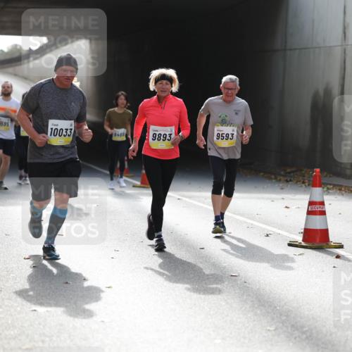 05.10.2025 - 20. swb-Marathon Bremen Michael Strokosch http://msf.ph/oto/9208124 05.10.2025 10:56:34 Laufen 595, 10033, 9468, 9893, 9593 meine-sportfotos.de