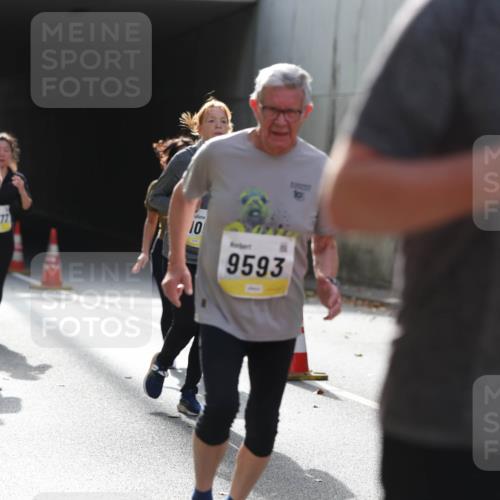 05.10.2025 - 20. swb-Marathon Bremen Michael Strokosch http://msf.ph/oto/9208130 05.10.2025 10:56:38 Laufen 595, 0777, 10, 9593, 1003 meine-sportfotos.de