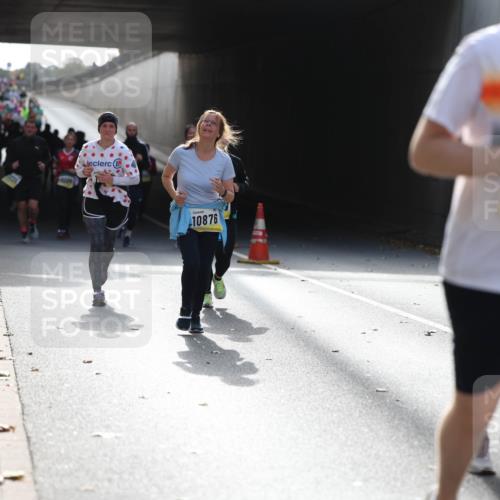05.10.2025 - 20. swb-Marathon Bremen Michael Strokosch http://msf.ph/oto/9208145 05.10.2025 10:56:41 Laufen 10876, 10595 meine-sportfotos.de