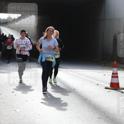 05.10.2025 - 20. swb-Marathon Bremen Michael Strokosch http://msf.ph/oto/9208150 05.10.2025 10:56:41 Laufen 10876, 940 meine-sportfotos.de