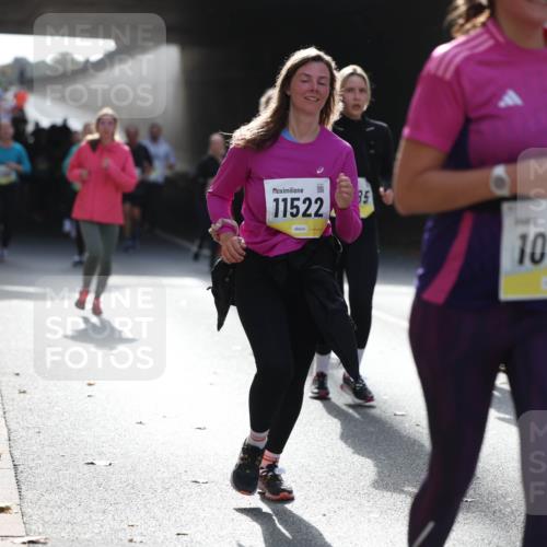 05.10.2025 - 20. swb-Marathon Bremen Michael Strokosch http://msf.ph/oto/9208288 05.10.2025 10:57:16 Laufen 11522, 85, 10711 meine-sportfotos.de