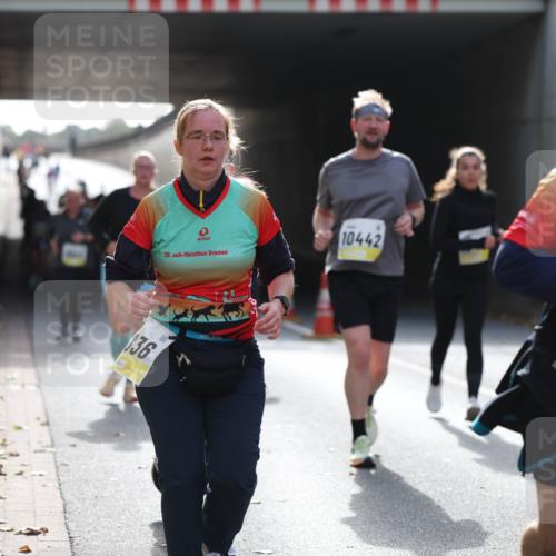 05.10.2025 - 20. swb-Marathon Bremen Michael Strokosch http://msf.ph/oto/9208341 05.10.2025 11:04:11 Laufen 20, 45, 836, 10442, 20, 983 meine-sportfotos.de