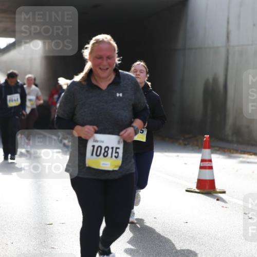 05.10.2025 - 20. swb-Marathon Bremen Michael Strokosch http://msf.ph/oto/9208376 05.10.2025 11:04:18 Laufen 10815, 99 meine-sportfotos.de