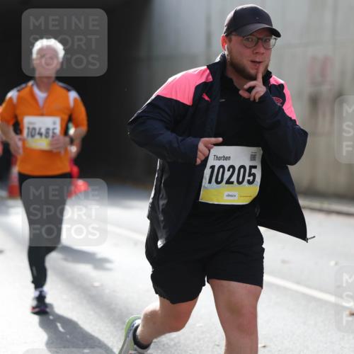 05.10.2025 - 20. swb-Marathon Bremen Michael Strokosch http://msf.ph/oto/9208440 05.10.2025 10:57:51 Laufen 18771, 10485, 10205 meine-sportfotos.de