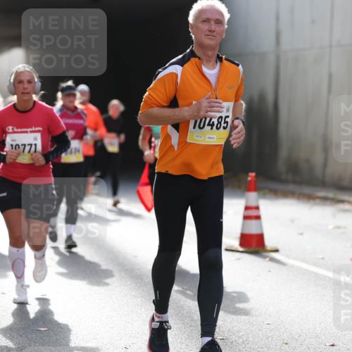 05.10.2025 - 20. swb-Marathon Bremen Michael Strokosch http://msf.ph/oto/9208446 05.10.2025 10:57:52 Laufen 10771, 10485, 02137 meine-sportfotos.de