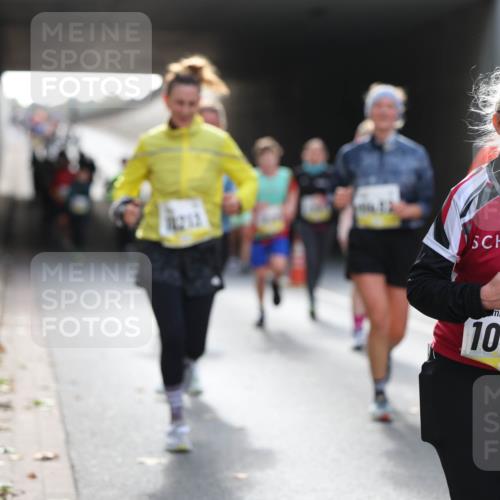05.10.2025 - 20. swb-Marathon Bremen Michael Strokosch http://msf.ph/oto/9208461 05.10.2025 10:57:55 Laufen 10678 meine-sportfotos.de
