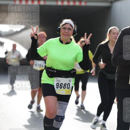 05.10.2025 - 20. swb-Marathon Bremen Michael Strokosch http://msf.ph/oto/9208469 05.10.2025 11:04:35 Laufen 9680, 11157, 02490 meine-sportfotos.de