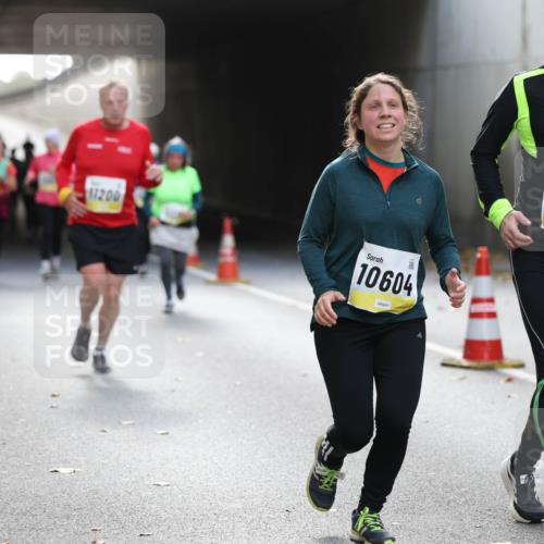 05.10.2025 - 20. swb-Marathon Bremen Michael Strokosch http://msf.ph/oto/9208497 05.10.2025 10:58:05 Laufen 11200, 10604, 10603 meine-sportfotos.de