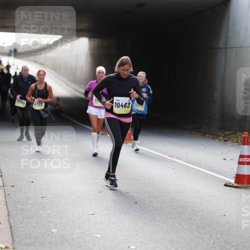 05.10.2025 - 20. swb-Marathon Bremen Michael Strokosch http://msf.ph/oto/9208508 05.10.2025 11:04:46 Laufen 10495, 9726, 11, 10463, 10540 meine-sportfotos.de