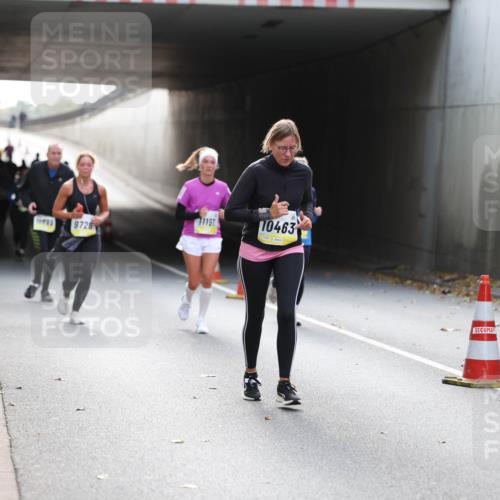 05.10.2025 - 20. swb-Marathon Bremen Michael Strokosch http://msf.ph/oto/9208509 05.10.2025 11:04:46 Laufen 77191, 9725, 10463 meine-sportfotos.de