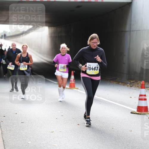 05.10.2025 - 20. swb-Marathon Bremen Michael Strokosch http://msf.ph/oto/9208510 05.10.2025 11:04:47 Laufen 9726, 1119, 10463 meine-sportfotos.de