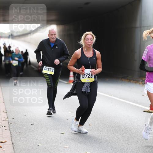 05.10.2025 - 20. swb-Marathon Bremen Michael Strokosch http://msf.ph/oto/9208519 05.10.2025 11:04:50 Laufen 10899, 9726, 17191 meine-sportfotos.de