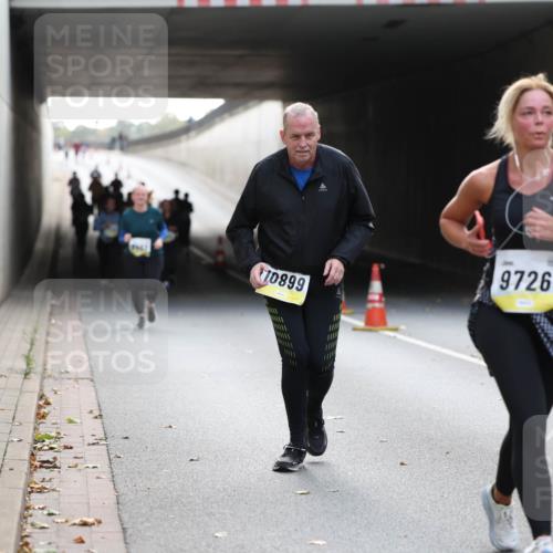 05.10.2025 - 20. swb-Marathon Bremen Michael Strokosch http://msf.ph/oto/9208521 05.10.2025 11:04:51 Laufen 70899, 9726 meine-sportfotos.de