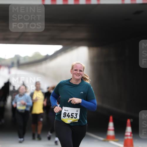 05.10.2025 - 20. swb-Marathon Bremen Michael Strokosch http://msf.ph/oto/9208524 05.10.2025 11:04:57 Laufen 9453 meine-sportfotos.de