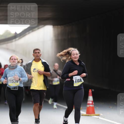 05.10.2025 - 20. swb-Marathon Bremen Michael Strokosch http://msf.ph/oto/9208530 05.10.2025 11:05:01 Laufen 11535, 1108 meine-sportfotos.de