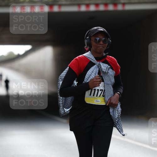 05.10.2025 - 20. swb-Marathon Bremen Michael Strokosch http://msf.ph/oto/9208573 05.10.2025 11:05:27 Laufen 1117 meine-sportfotos.de