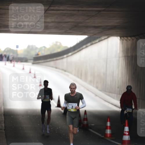 05.10.2025 - 20. swb-Marathon Bremen Michael Strokosch http://msf.ph/oto/9209595 05.10.2025 10:25:14 Laufen  meine-sportfotos.de