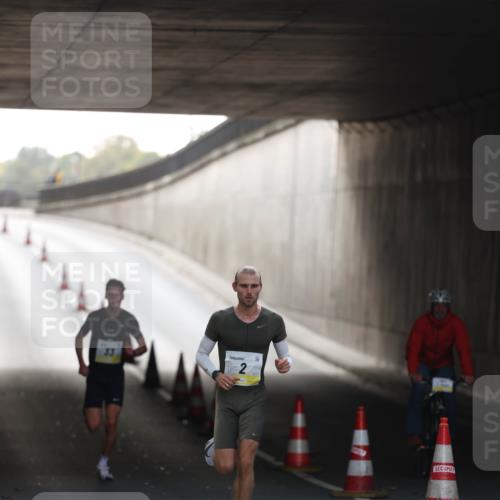 05.10.2025 - 20. swb-Marathon Bremen Michael Strokosch http://msf.ph/oto/9209597 05.10.2025 10:25:15 Laufen  meine-sportfotos.de