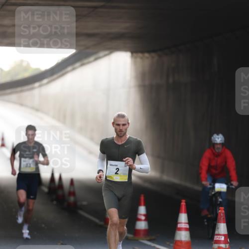 05.10.2025 - 20. swb-Marathon Bremen Michael Strokosch http://msf.ph/oto/9209600 05.10.2025 10:25:16 Laufen 2 meine-sportfotos.de