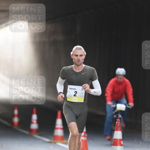 05.10.2025 - 20. swb-Marathon Bremen Michael Strokosch http://msf.ph/oto/9209605 05.10.2025 10:25:17 Laufen 2 meine-sportfotos.de