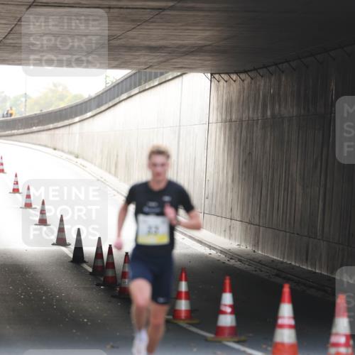 05.10.2025 - 20. swb-Marathon Bremen Michael Strokosch http://msf.ph/oto/9209607 05.10.2025 10:25:18 Laufen  meine-sportfotos.de
