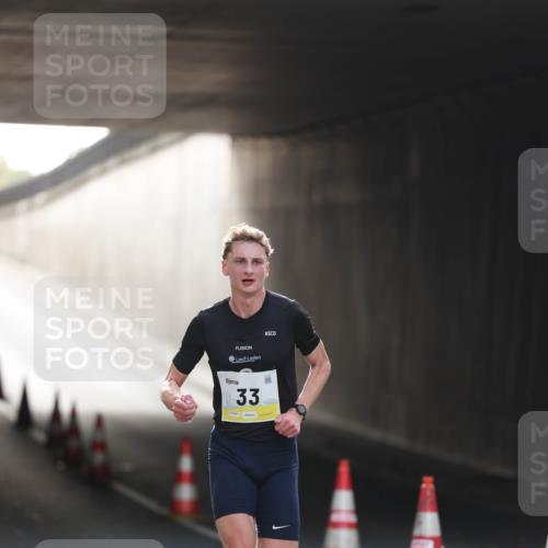 05.10.2025 - 20. swb-Marathon Bremen Michael Strokosch http://msf.ph/oto/9209611 05.10.2025 10:25:19 Laufen 33 meine-sportfotos.de